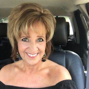 Meet your Posher, Anita